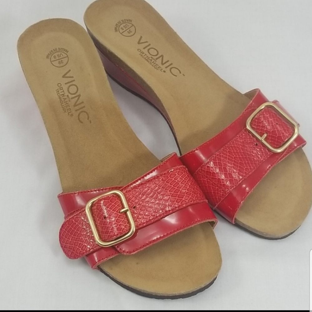 Vionic Red Slid On Heels